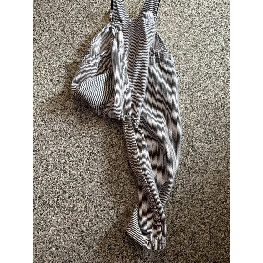 Gymboree Boys Train Conductor Hickory Stripe Overalls Blue White 2T-3T 2008